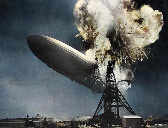 Luftschiff Hindenburg explodiert über Lakehurst